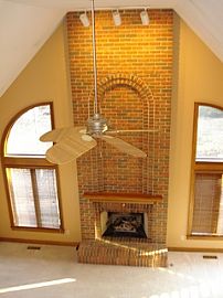 Executive Style Home in Powell! Olentangy Schools Offering 3 Ca in Powell, OH (Photo 3 of 12)