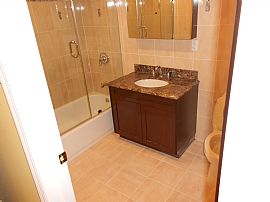 Beautiful Luxury 1st Floor Apartment in Forest Hills. in Forest Hills, NY (Photo 4 of 8)