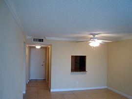 This 1x1 Is Absolutley Beautiful! 52j in Sarasota, FL (Photo 3 of 8)