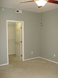 Contemporary 1 Bedroom Condo in The Renaissance! (downtown Colu in Columbus, OH (Photo 11 of 12)