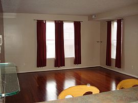 Contemporary 1 Bedroom Condo in The Renaissance! (downtown Colu in Columbus, OH (Photo 4 of 12)