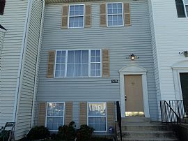 Deluxe 4 Bedroom Townhome in Forestville, MD