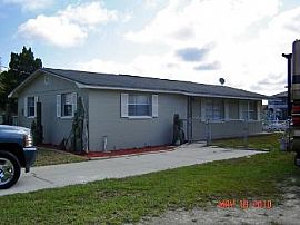 Beautiful 2 Bed 1 Bath Home ! in Brooksville, FL (Photo 2 of 5)