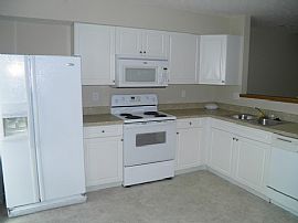Gorgeous New 2 Bedroom Condo in The Ravines at Waggoner Park! in Blacklick, OH (Photo 4 of 12)