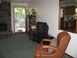 Single-Level 3-Car Home on Cul-De-Sac in Tualatin, OR (Photo 4 of 10)