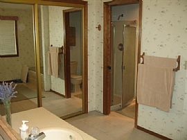 Single-Level 3-Car Home on Cul-De-Sac in Tualatin, OR (Photo 7 of 10)