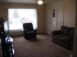 Cute 1 Bedroom 1 Bath in Great Neighborhood in Ogden, UT (Photo 4 of 4)