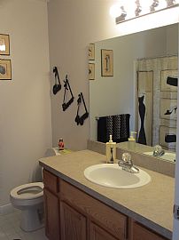 2 Bed/2 Bath Condo W/attached Garage @19 and Hayes in Clinton Township, MI (Photo 6 of 10)