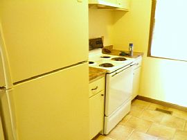 Spacious Condo in The Great North Woods!! (columbus) in Columbus, OH (Photo 5 of 12)