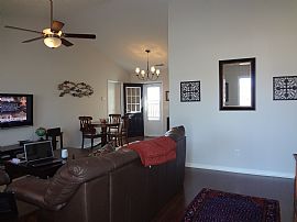 Charming 3 Bedroom/ 2 Bath Home For Rent in Wilmington, NC (Photo 2 of 12)