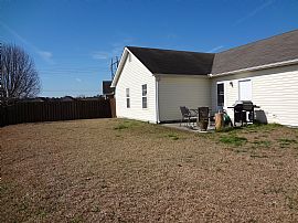 Charming 3 Bedroom/ 2 Bath Home For Rent in Wilmington, NC (Photo 5 of 12)