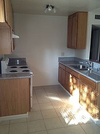 2 Bd / 2 Ba Private Duplex Setting in Modesto, CA