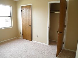 Lovely 4 Bedroom Home in Worthington Village in Columbus, OH (Photo 12 of 12)