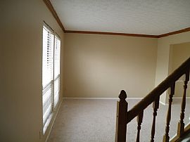 Lovely 4 Bedroom Home in Worthington Village in Columbus, OH (Photo 2 of 12)