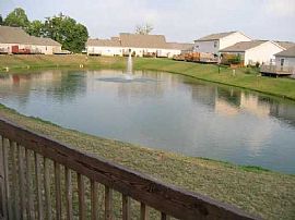 Pristine 3 Bedroom Condo in The Ravines at Waggoner Park (black in Blacklick, OH (Photo 9 of 12)