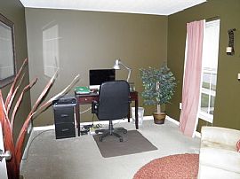 Contemporary and Spacious 2 Bedroom Condo in The Falls of Hayden in Dublin, OH (Photo 3 of 12)