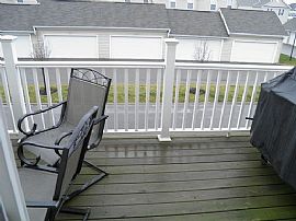 Contemporary and Spacious 2 Bedroom Condo in The Falls of Hayden in Dublin, OH (Photo 6 of 12)