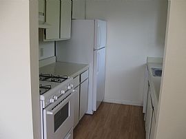 2 Bed 1.5 Bath Loft in Grand Rapids, MI (Photo 3 of 6)