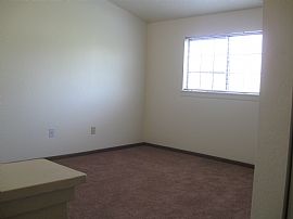 2 Bed 1.5 Bath Loft in Grand Rapids, MI (Photo 5 of 6)