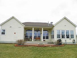 Pristine 3 Bedroom Ranch Home For Rent in Lewis Center! in Lewis Center, OH (Photo 2 of 12)