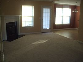 Clean and Spacious in Villa Rica, GA (Photo 10 of 12)