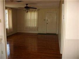 2br 1bt in Heights, TX (Photo 3 of 9)