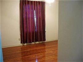 2br 1bt in Heights, TX (Photo 5 of 9)