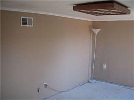 2br 1bt in Heights, TX (Photo 8 of 9)