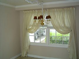 Mint:  New Reno Ranch, C/a, Metra, Near All, Move in Ready in Wood Dale, IL (Photo 8 of 9)