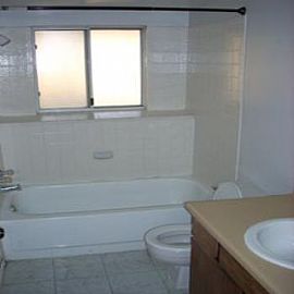 Spacious 4 Bedroom in a Quiet Neighborhood! in Murray, UT (Photo 3 of 5)