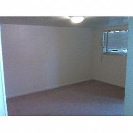 South Salt Lake 4-Plex. Units Come with Garage! in Salt Lake City, UT (Photo 3 of 5)