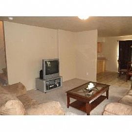 3 Bed, 2.5 Bath, 2 Car Garage, "Fox Cove" St. G.. in Bloomington Hills, UT (Photo 2 of 5)