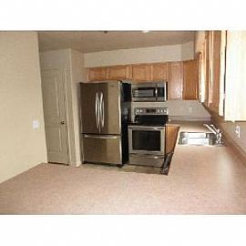 3 Bed, 2.5 Bath, 2 Car Garage, "Fox Cove" St. G.. in Bloomington Hills, UT (Photo 3 of 5)