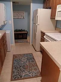 Updated 1 Bedroom Condo in Great Community in Kalamazoo, MI (Photo 4 of 9)