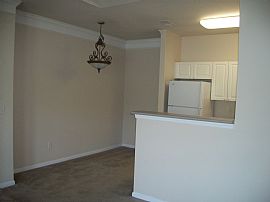 Looking For a New Hom! 1 Bed/1 Bath $660 in Overland Park, KS (Photo 4 of 8)