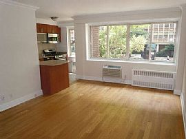Unfurnished Beautiful and Affordable 2bdr 1ba in Upper West Side in New York, NY (Photo 2 of 3)