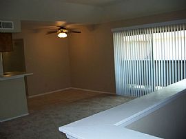 $950 / 3br - Townhome with Garage !  in Houston, TX (Photo 2 of 4)