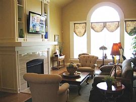 3bed/2bath, Lower Level, Washer and Dryer For Move in May in Overland Park, KS (Photo 10 of 10)