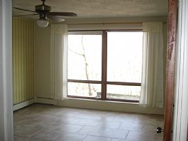 4 Bedroom Home on 2acres Up Against Chain O'Lakes State Park in Spring Grove, IL (Photo 11 of 11)