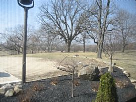 4 Bedroom Home on 2acres Up Against Chain O'Lakes State Park in Spring Grove, IL (Photo 4 of 11)