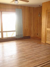 4 Bedroom Home on 2acres Up Against Chain O'Lakes State Park in Spring Grove, IL (Photo 8 of 11)