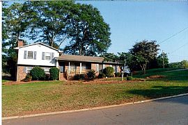 East Cobb In-Law Suite Brick House in Marietta, GA (Photo 2 of 8)