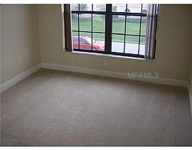 4brd/2.5 Bath Single Family Home Lawn Care, Basic Cable, Pest in Poinciana, FL (Photo 8 of 12)