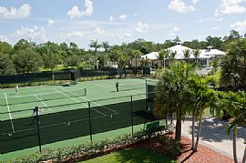 3 Bedroom 2 Bath Fully Furnished Golf Course View, Annual in Naples, FL (Photo 4 of 10)