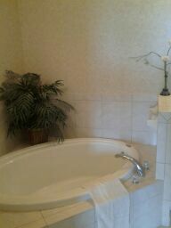 3 Bedroom 2 Bath Fully Furnished Golf Course View, Annual in Naples, FL (Photo 6 of 10)