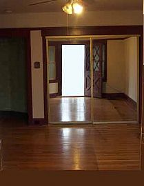 Lrg.Lvg.Rm,Frml Dng Rm,2 Bdrm,Hardwood,Walk to Bart and Bus in San Francisco, CA (Photo 5 of 8)