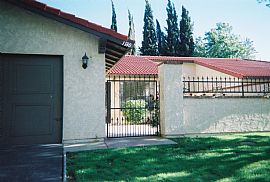 Beautiful Serene 3bd 2 Ba in Lancaster, CA (Photo 4 of 7)