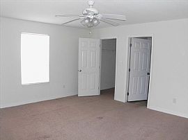 3 Bedroom 2 Full Bath Downstairs Unit in Gulfport in Gulfport, MS (Photo 2 of 7)
