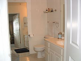 Luxury Condo, Planes, Trains and Autos in Palatine, IL (Photo 6 of 6)