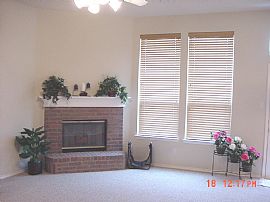 Beautiful Home in Burleson, TX (Photo 3 of 6)